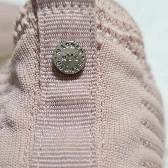 CUTE STEVE MADDEN Women's Sneakers in Blush Pink Size 5 (RUN BIG, THEY FIT 7.5) - Picture 5 of 8